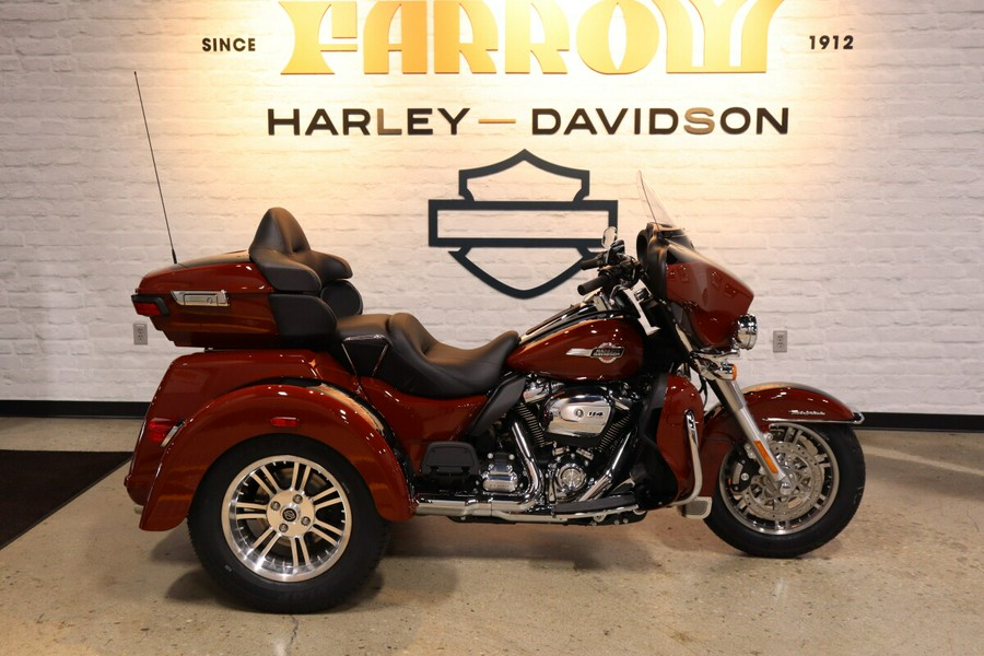 2024 Harley-Davidson Tri Glide Ultra Trike FLHTCUTG