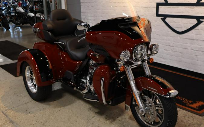 2024 Harley-Davidson Tri Glide Ultra Trike FLHTCUTG