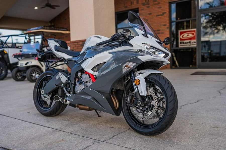 2021 Kawasaki Ninja® ZX™-6R
