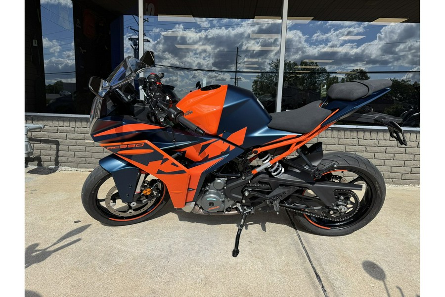 2022 KTM RC 390