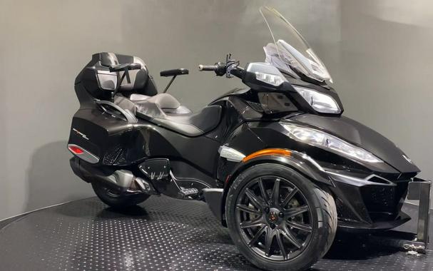 2015 Can-Am® Spyder® RT-S 6-Speed Manual (SM6)