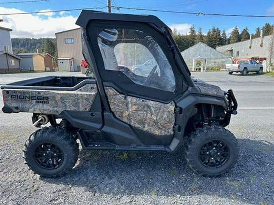 2023 Honda Pioneer 1000 Forest