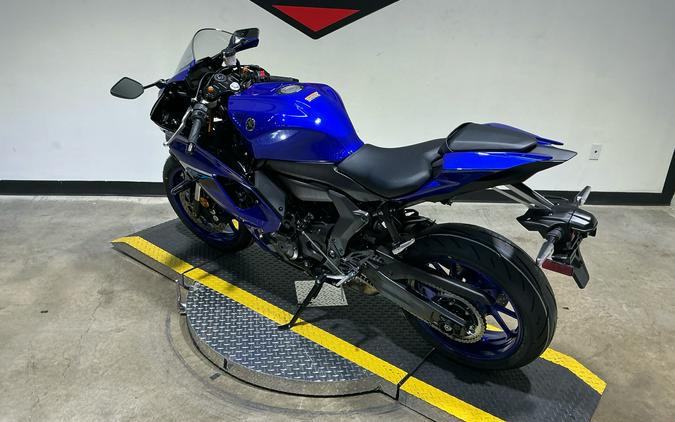 2025 Yamaha YZF-R7