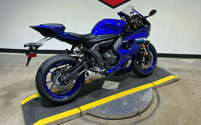 2025 Yamaha YZF-R7