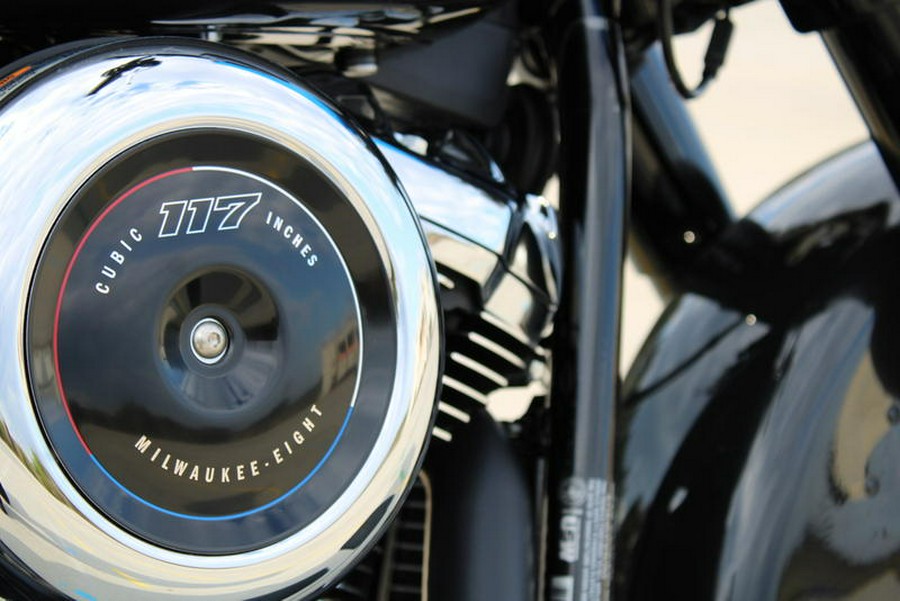 2026 Harley-Davidson® FLHC - Heritage Classic