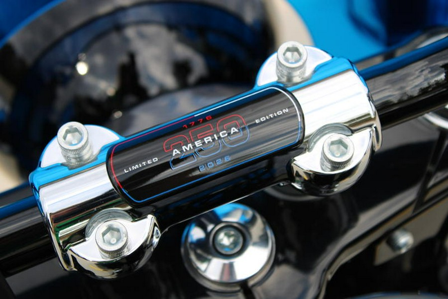 2026 Harley-Davidson® FLHC - Heritage Classic