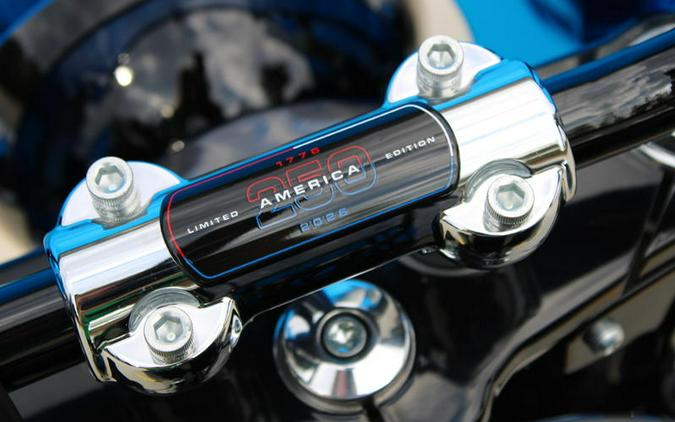 2026 Harley-Davidson® FLHC - Heritage Classic