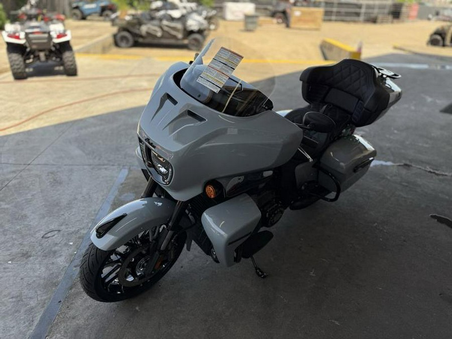 2025 Indian Motorcycle® Roadmaster® PowerPlus Dark Horse® 112 Storm Gray