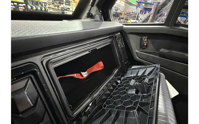 2026 Can-Am DEFENDER LIMITED HD11