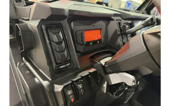 2026 Can-Am DEFENDER LIMITED HD11