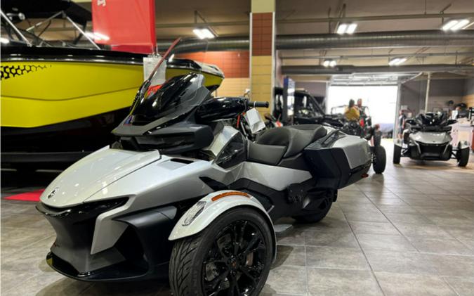 2023 Can-Am™ Spyder RT Base