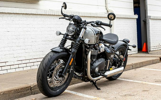 2024 Triumph Bonneville Bobber Jet Black/Ash Gray