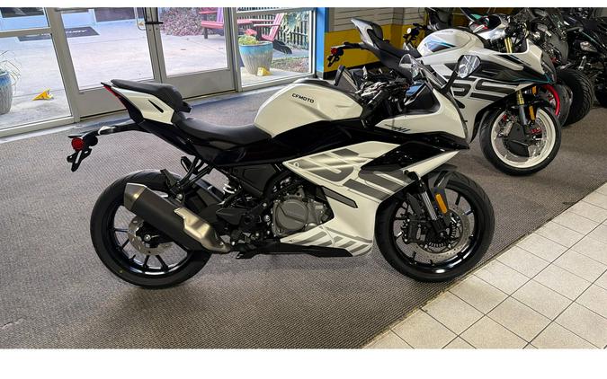 2026 CFMOTO 300 SS NEBULA