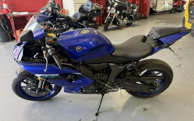 2025 Yamaha YZF-R7