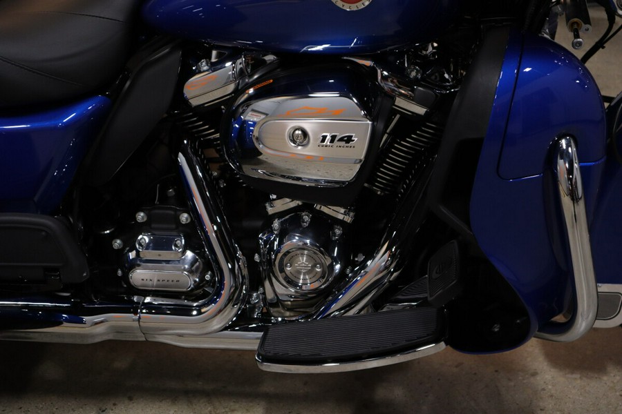 2024 Harley-Davidson Tri Glide Ultra Trike FLHTCUTG