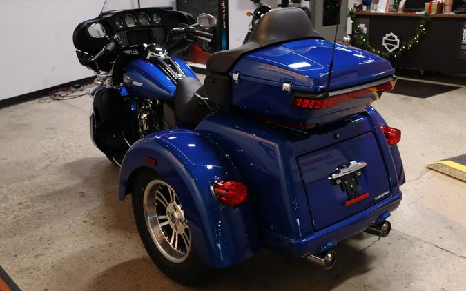 2024 Harley-Davidson Tri Glide Ultra Trike FLHTCUTG