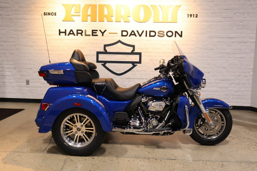 2024 Harley-Davidson Tri Glide Ultra Trike FLHTCUTG