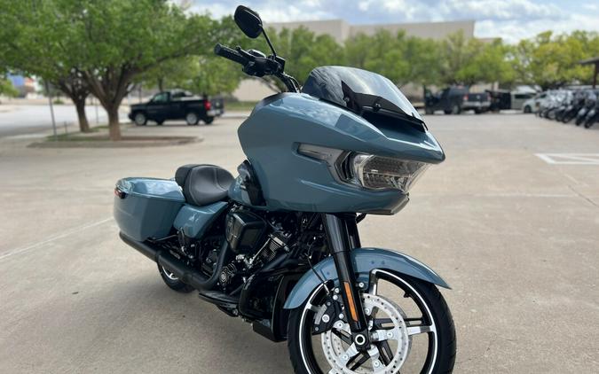 2024 Harley-Davidson® Road Glide® Sharkskin Blue - Black Finish