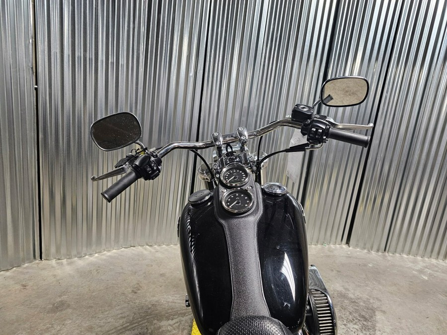 2016 Harley-Davidson Low Rider Vivid Black