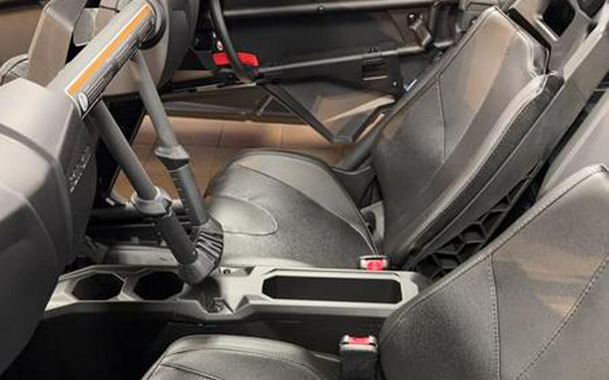 2026 Can-Am® Maverick X3 MAX DS Turbo Scandi Blue & Orange Crush