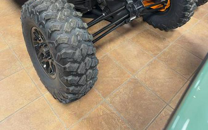 2026 Can-Am® Maverick X3 MAX DS Turbo Scandi Blue & Orange Crush