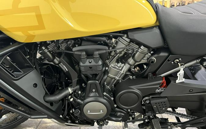 2023 Harley-Davidson Pan America™ 1250 Special Industrial Yellow/White Sand