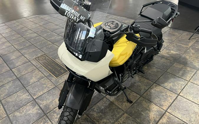 2023 Harley-Davidson Pan America™ 1250 Special Industrial Yellow/White Sand