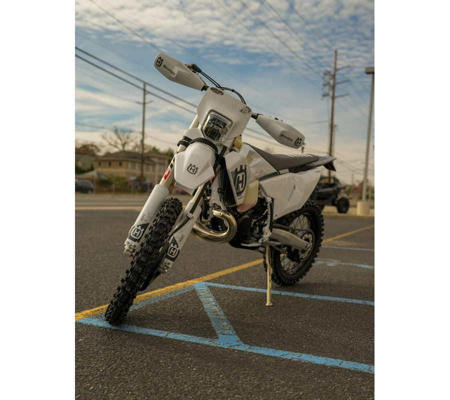2025 Husqvarna® TE 300 PRO