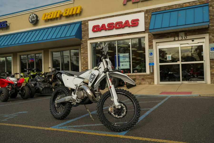 2025 Husqvarna® TE 300 PRO