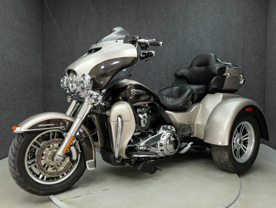 2018 HARLEY DAVIDSON FLHTCUTG TRI GLIDE ULTRA