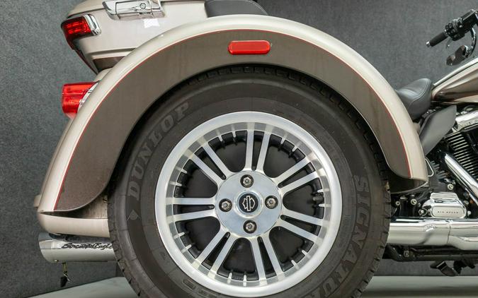 2018 HARLEY DAVIDSON FLHTCUTG TRI GLIDE ULTRA