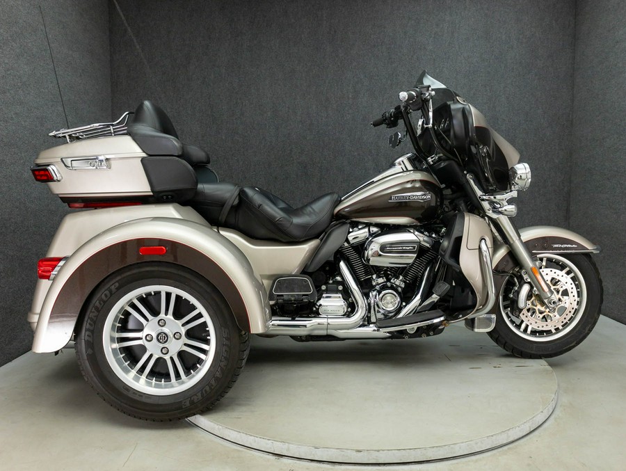 2018 HARLEY DAVIDSON FLHTCUTG TRI GLIDE ULTRA