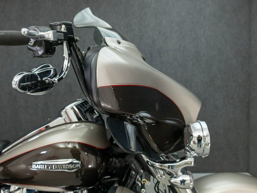 2018 HARLEY DAVIDSON FLHTCUTG TRI GLIDE ULTRA