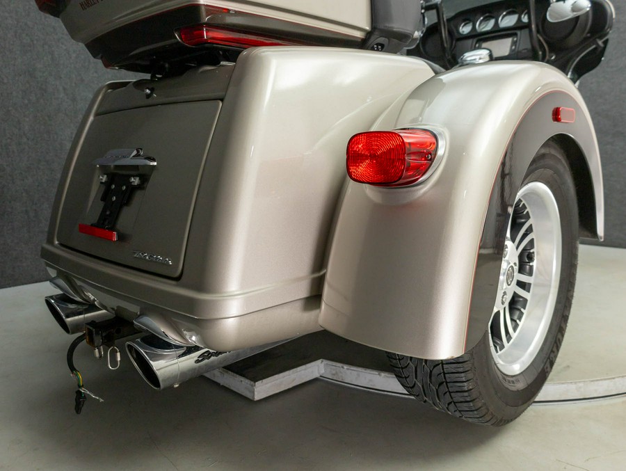 2018 HARLEY DAVIDSON FLHTCUTG TRI GLIDE ULTRA