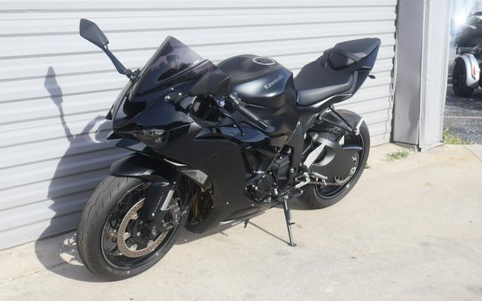2024 Kawasaki NINJA ZX-6R