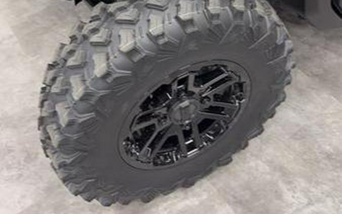 2027 Can-Am® Defender XU Limited HD11