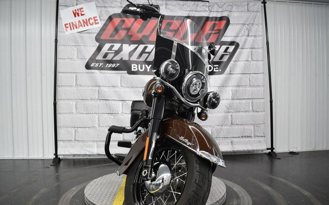 2019 Harley-Davidson® FLHCS - Heritage Classic 114