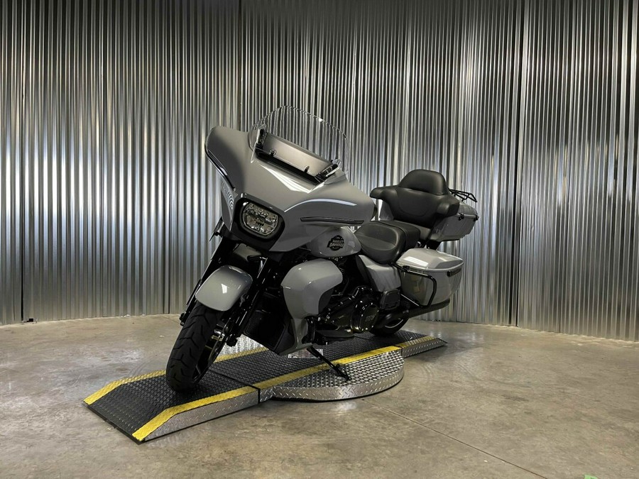 2025 Harley-Davidson Street Glide Ultra