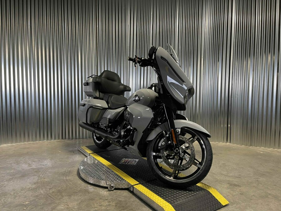 2025 Harley-Davidson Street Glide Ultra