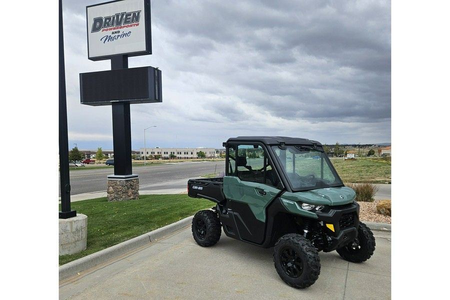 2026 Can-Am Defender DPS CAB HD9