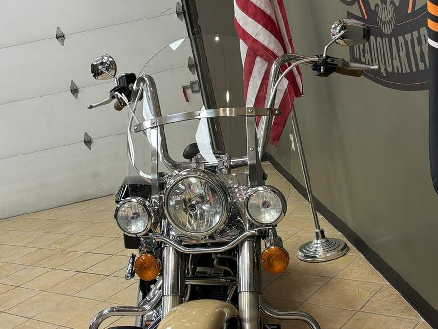 2014 Harley-Davidson® FLSTC - Heritage Softail® Classic