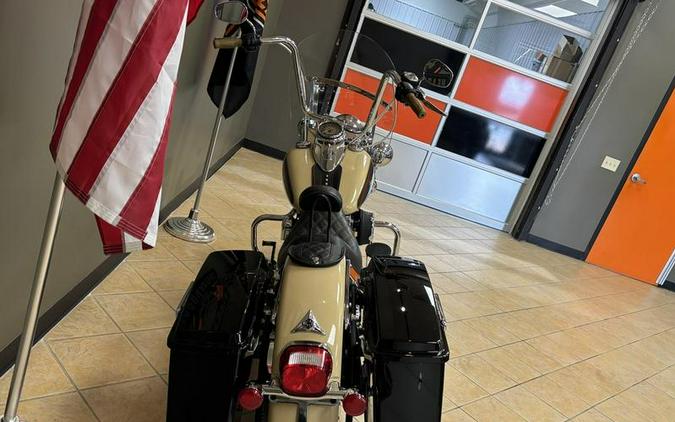 2014 Harley-Davidson® FLSTC - Heritage Softail® Classic