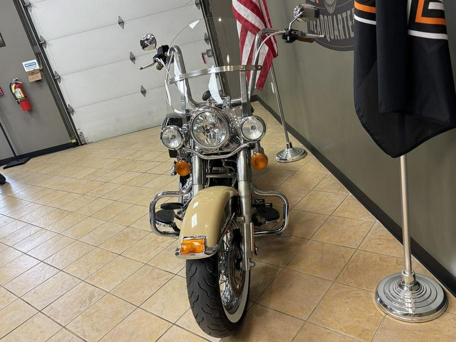 2014 Harley-Davidson® FLSTC - Heritage Softail® Classic