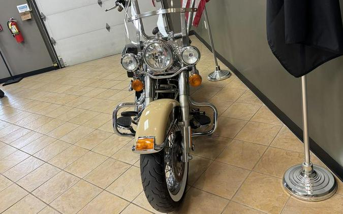 2014 Harley-Davidson® FLSTC - Heritage Softail® Classic