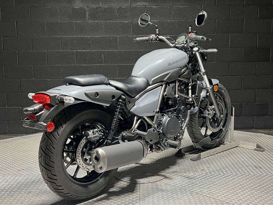 2024 Kawasaki Eliminator® Pearl Storm Gray