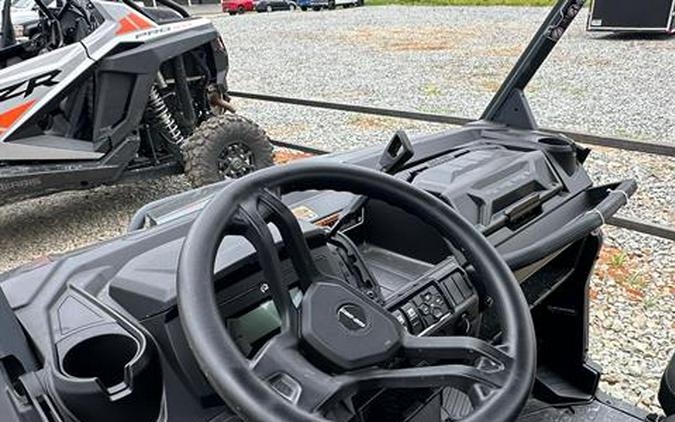 2024 Can-Am Defender XT HD7