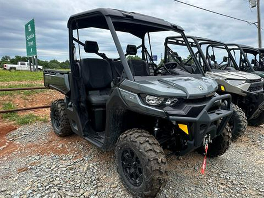 2024 Can-Am Defender XT HD7