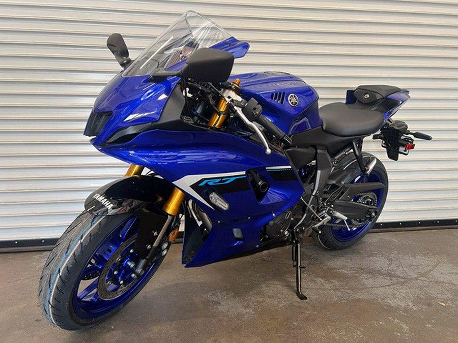 2025 Yamaha YZF R7