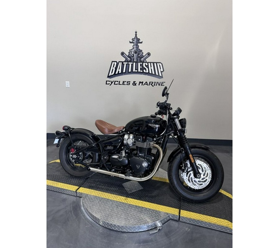 2022 Triumph Bonneville Bobber Jet Black Base