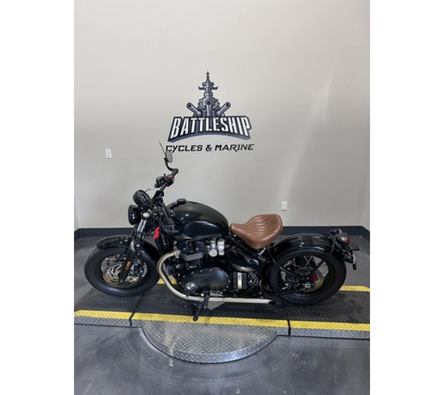 2022 Triumph Bonneville Bobber Jet Black Base